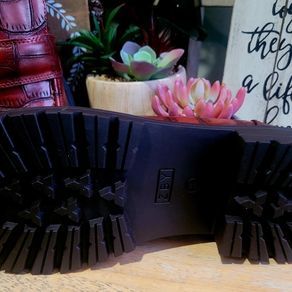 ZBY Classic Penny Loafers - Picture 13 of 13